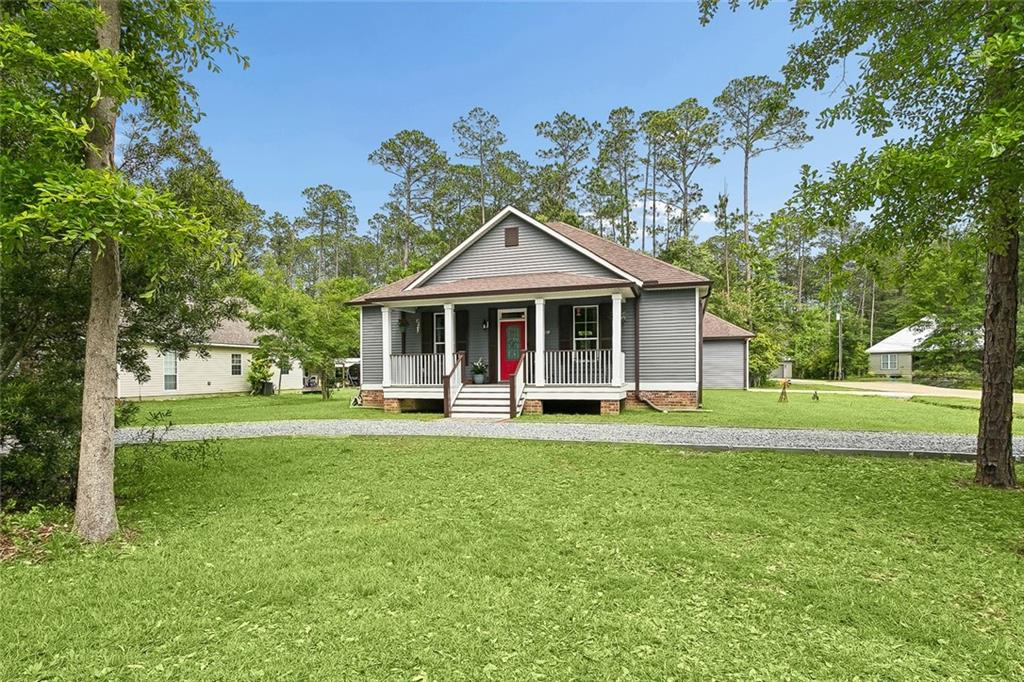 2nd image of 71160 Caroline St, Abita Springs, LA 70420 | MLS# 2555618