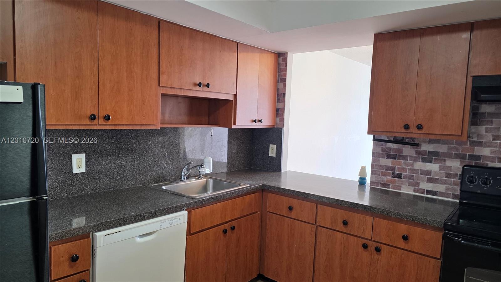 Property photo # 7