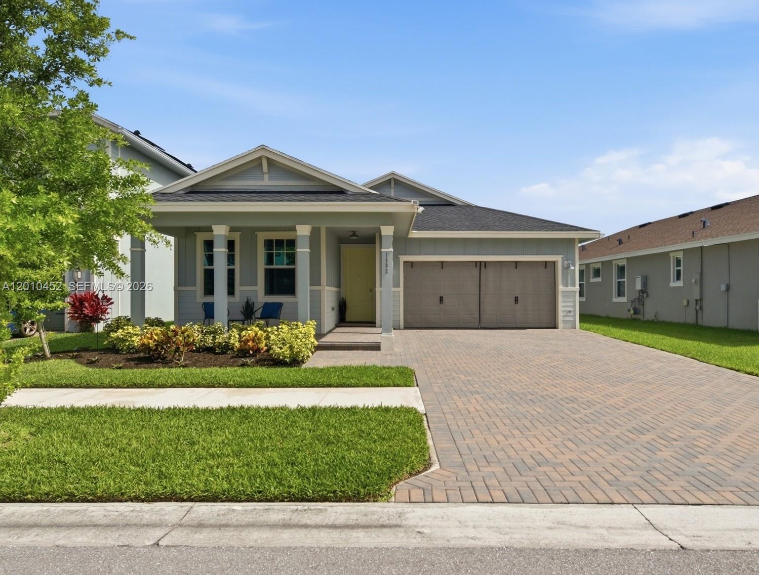 Homes for sale in Loxahatchee, FL | 1902 Wandering Willow Way, Loxahatchee, FL 33470 | MLS# A12010452