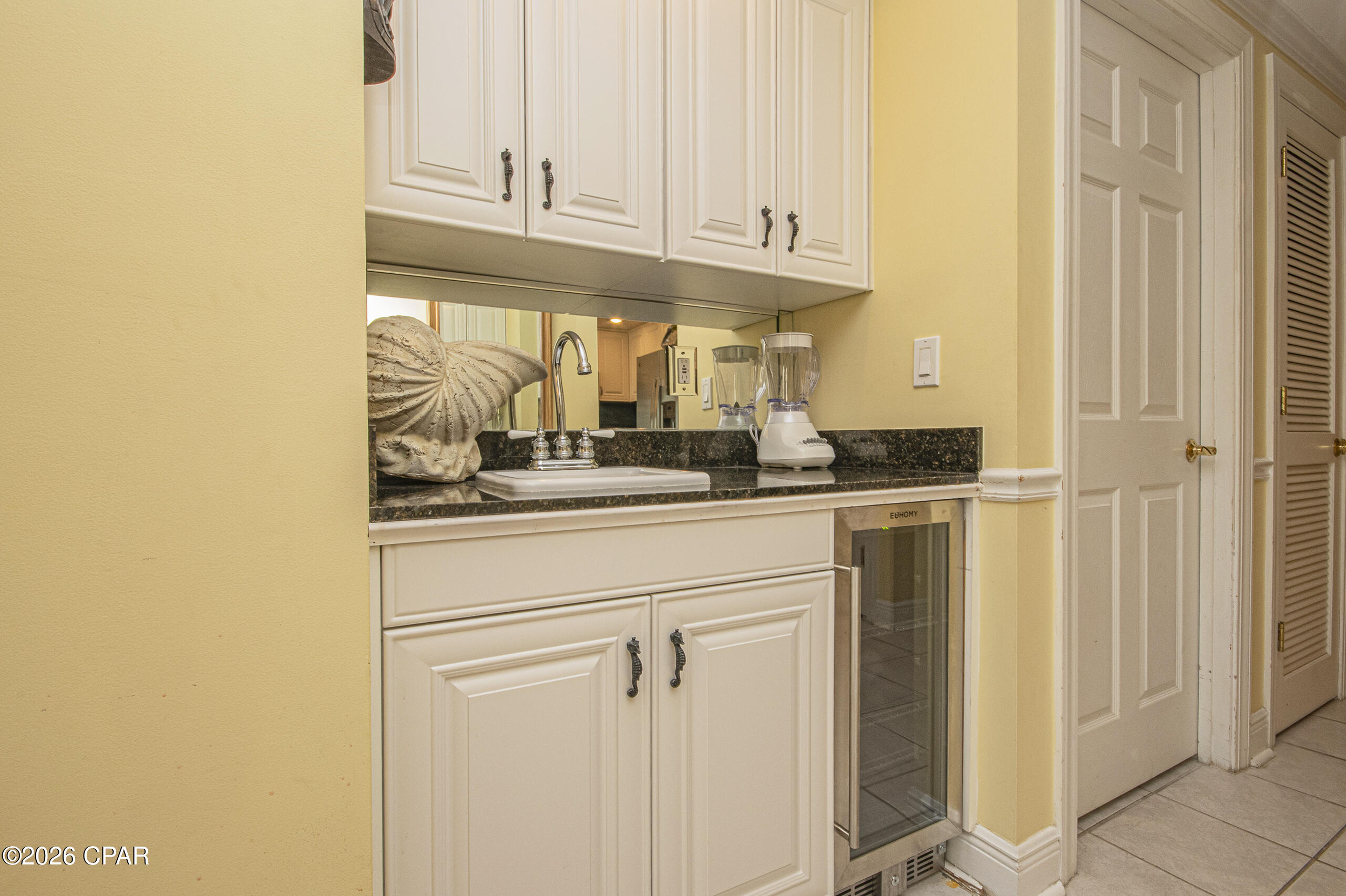 Image 9 For 6415 Thomas Drive 502