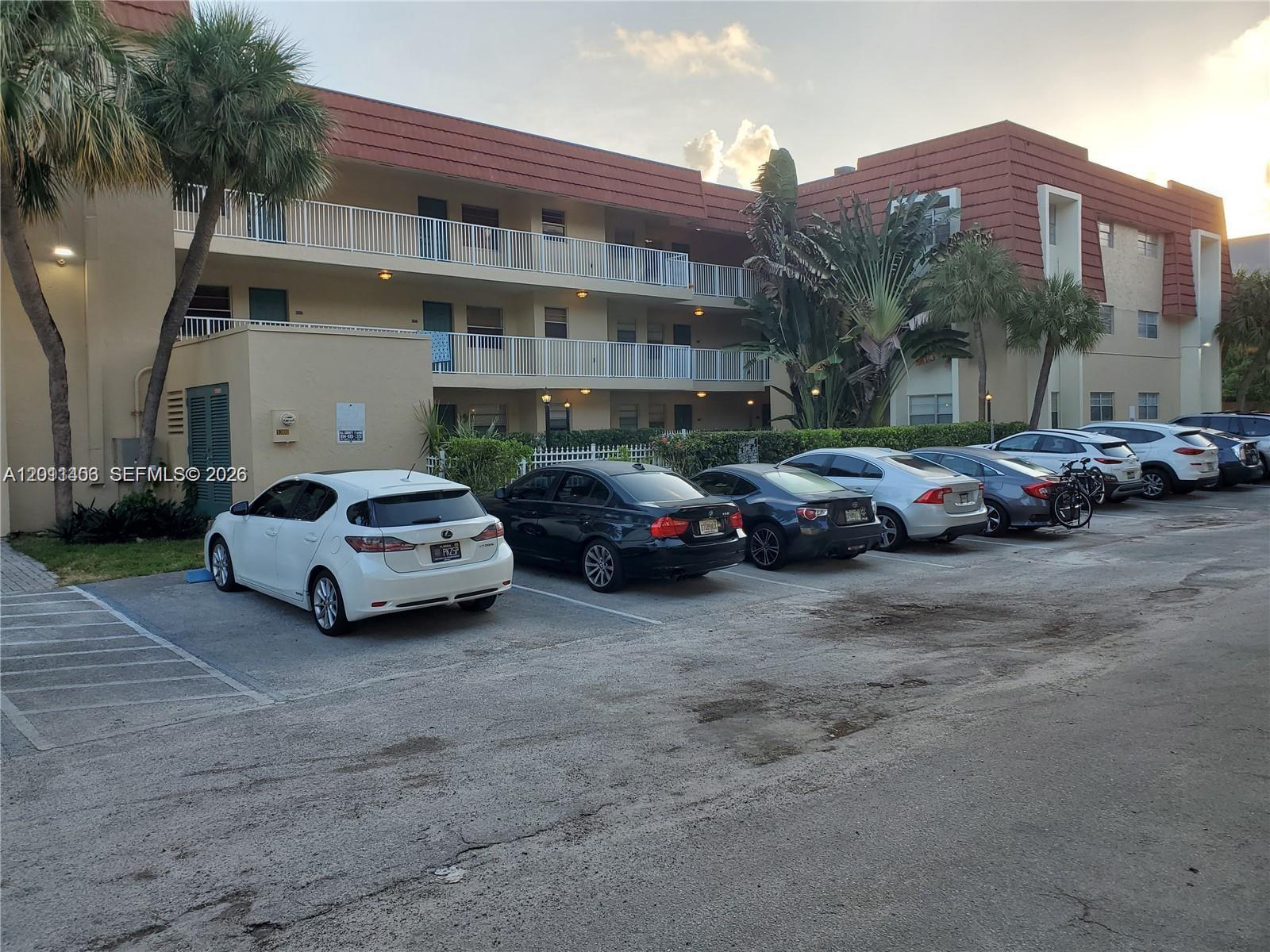 Moffett Place Condo