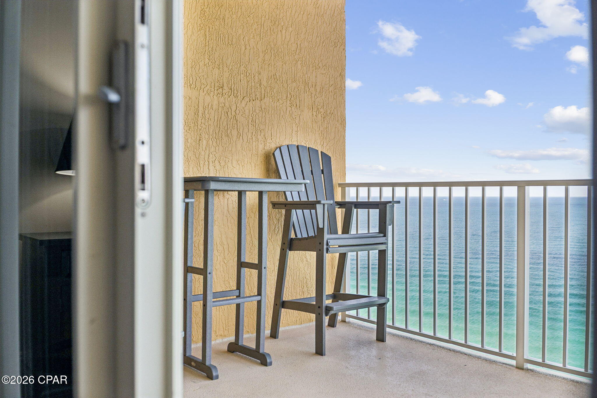 Listing photo id 24 for 5004 Thomas Drive 2102