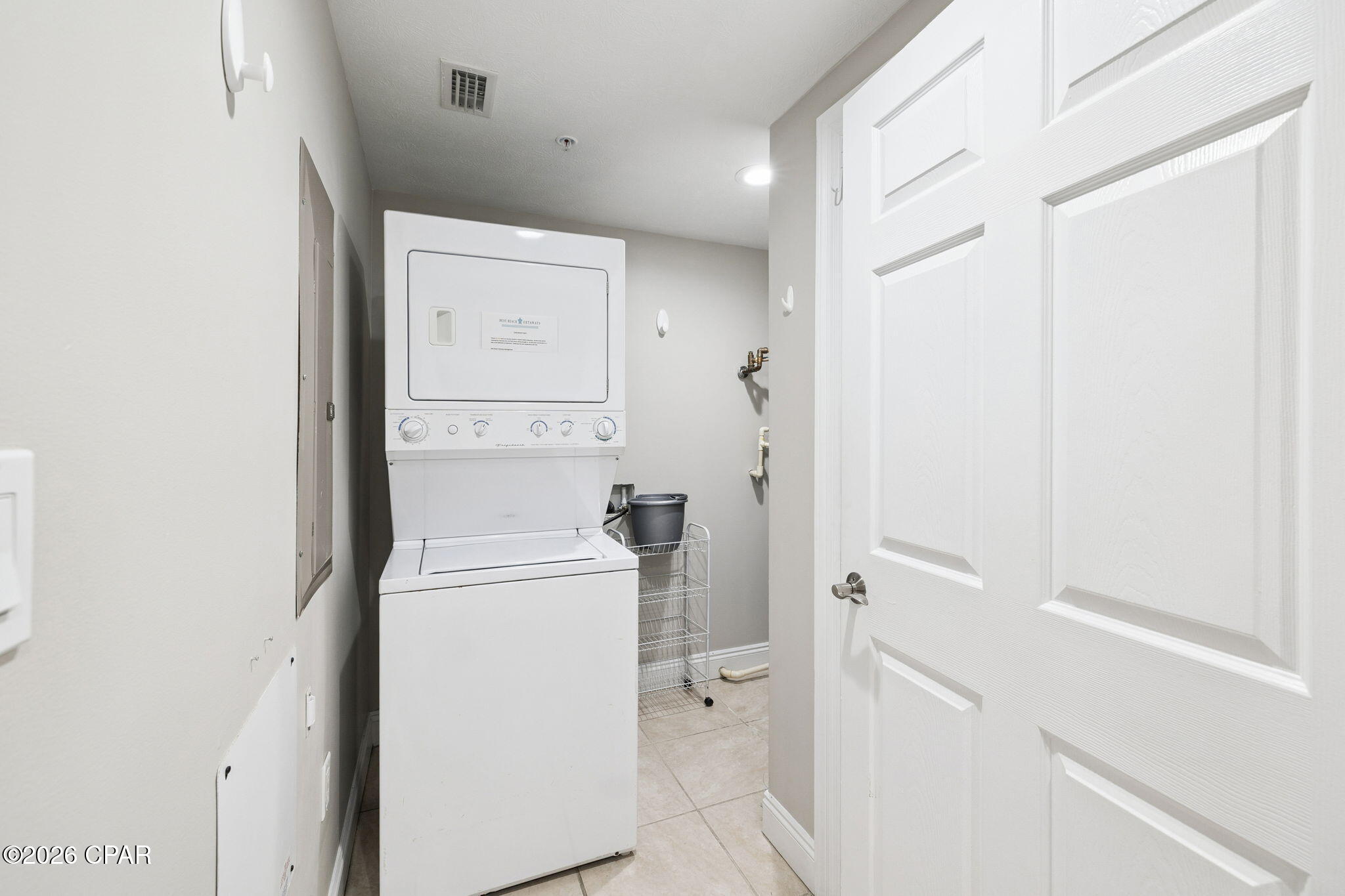 Listing photo id 42 for 5004 Thomas Drive 2102