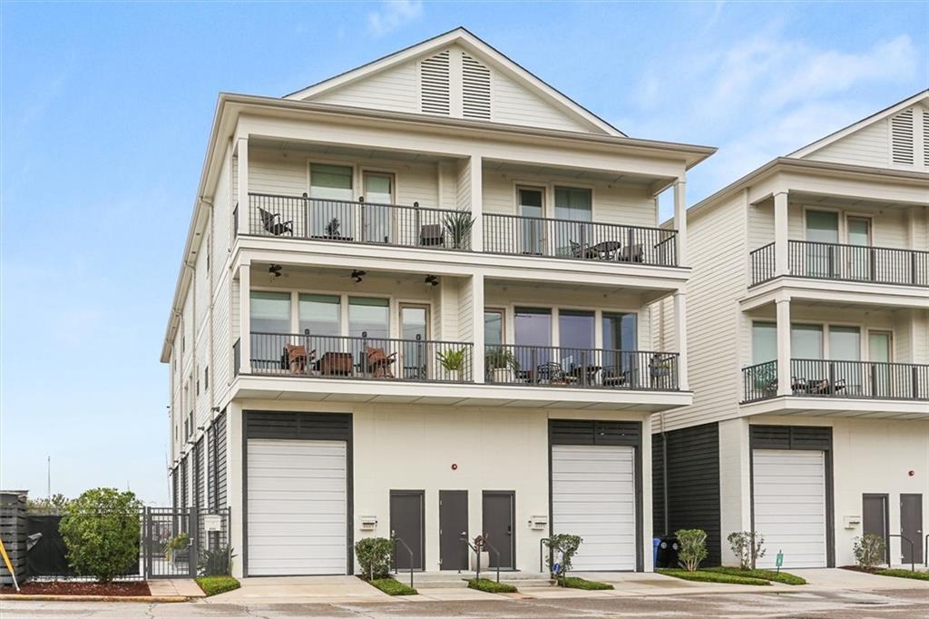 2nd image of 8605 Pontchartrain Blvd #4A, New Orleans, LA 70124 | MLS# 2555086