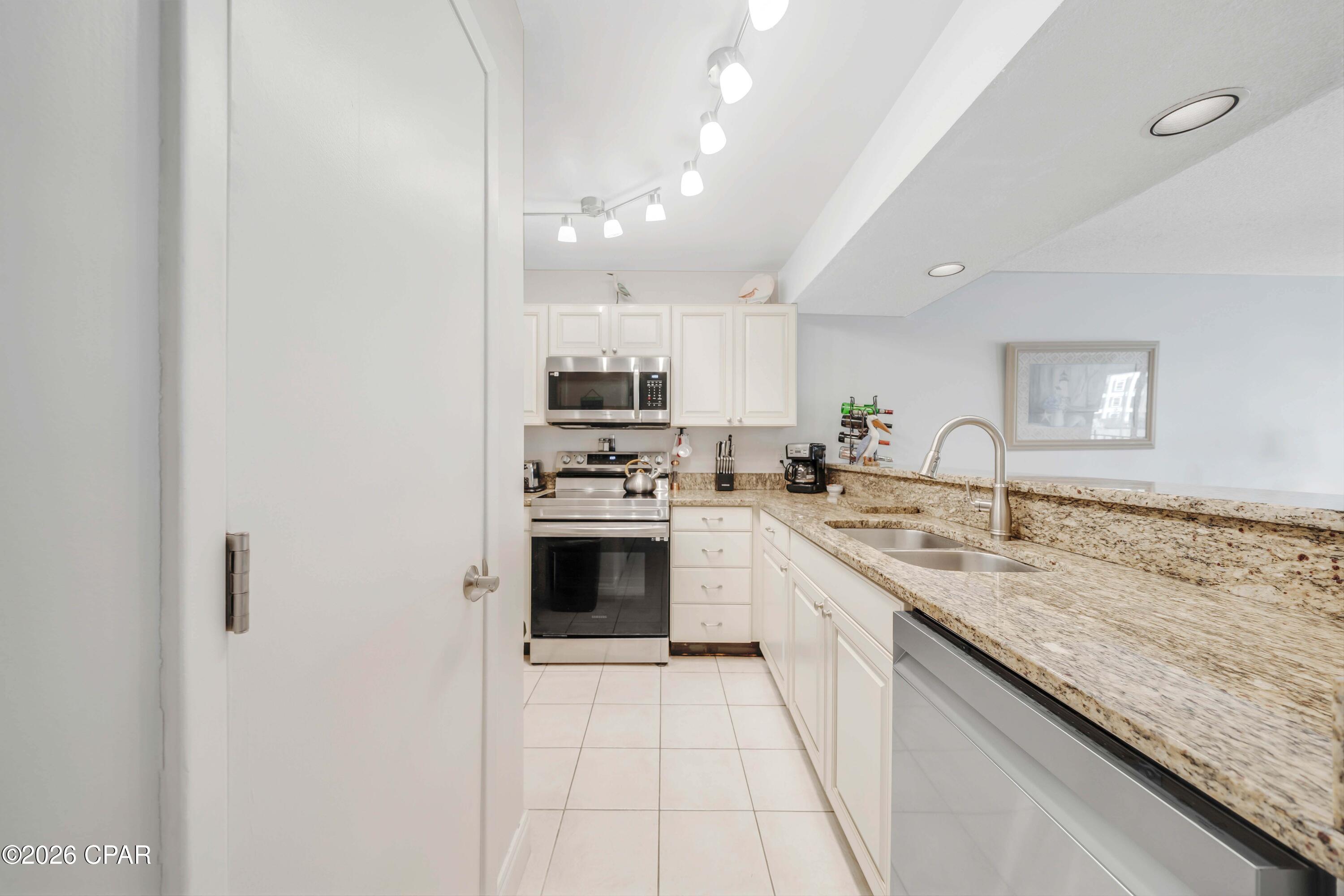Image 13 For 520 Richard Jackson Boulevard 2111