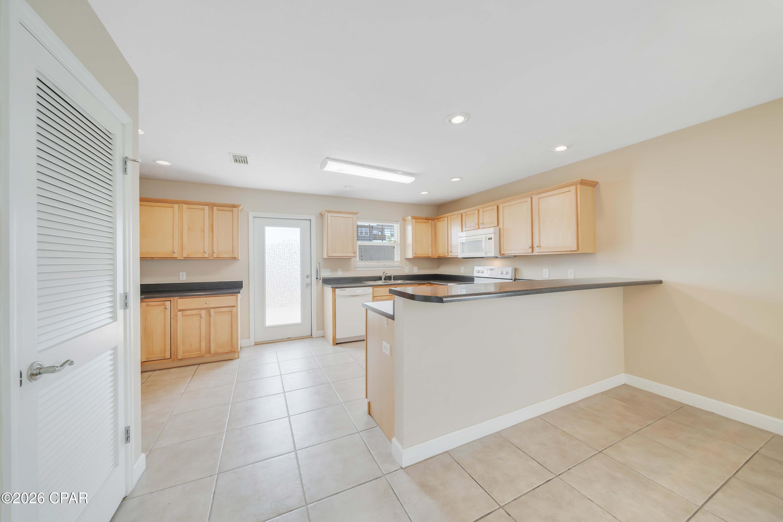 Image 12 For 2124 Sterling Cove Boulevard
