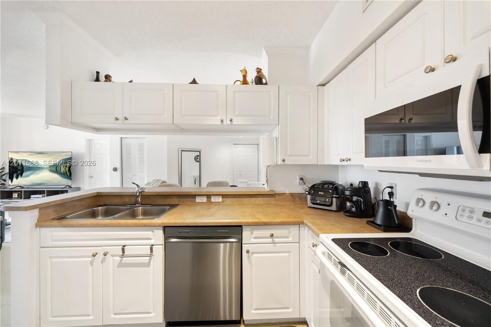 Property photo # 3