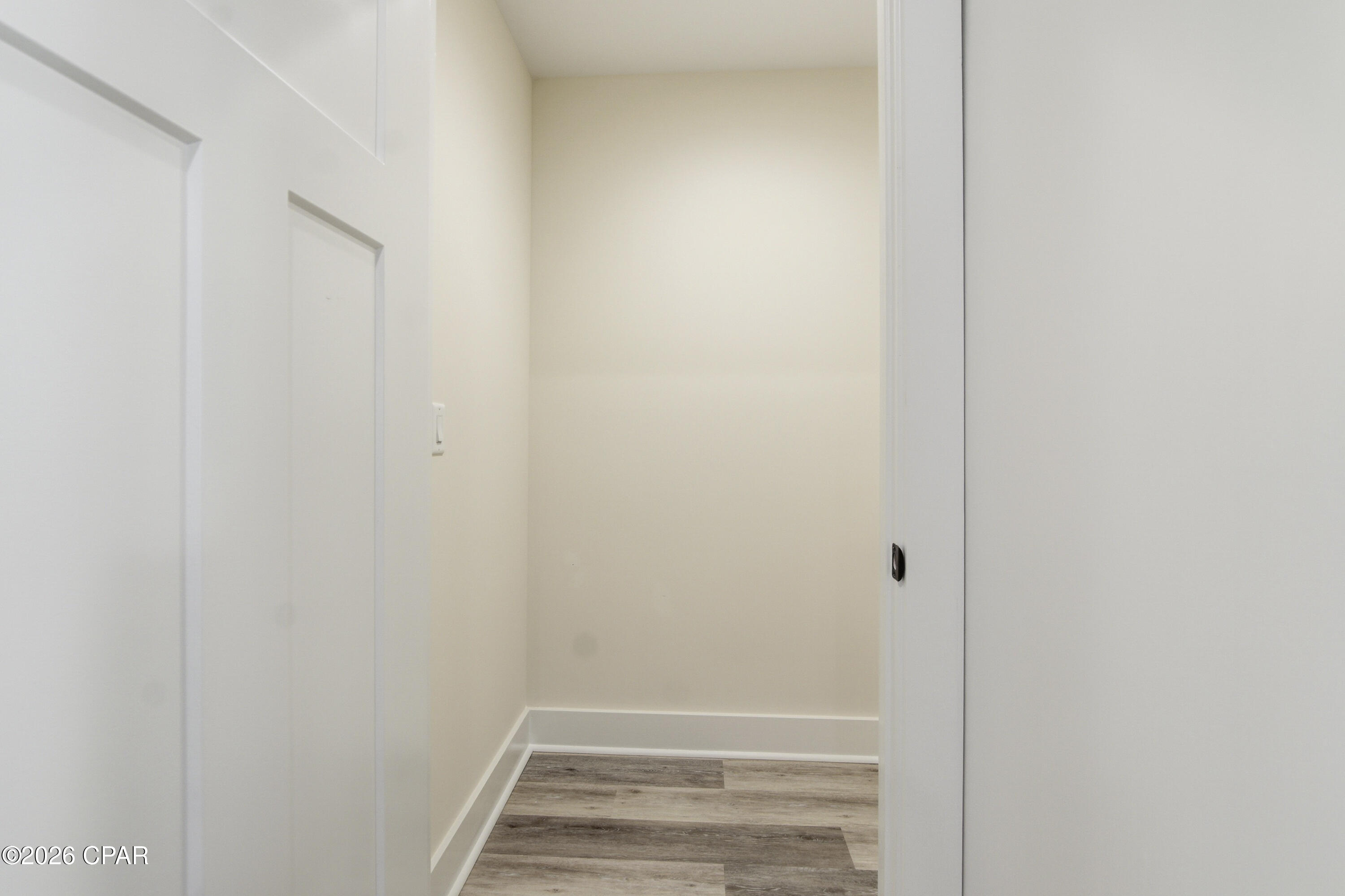 Image 24 For 716 Caroline Boulevard