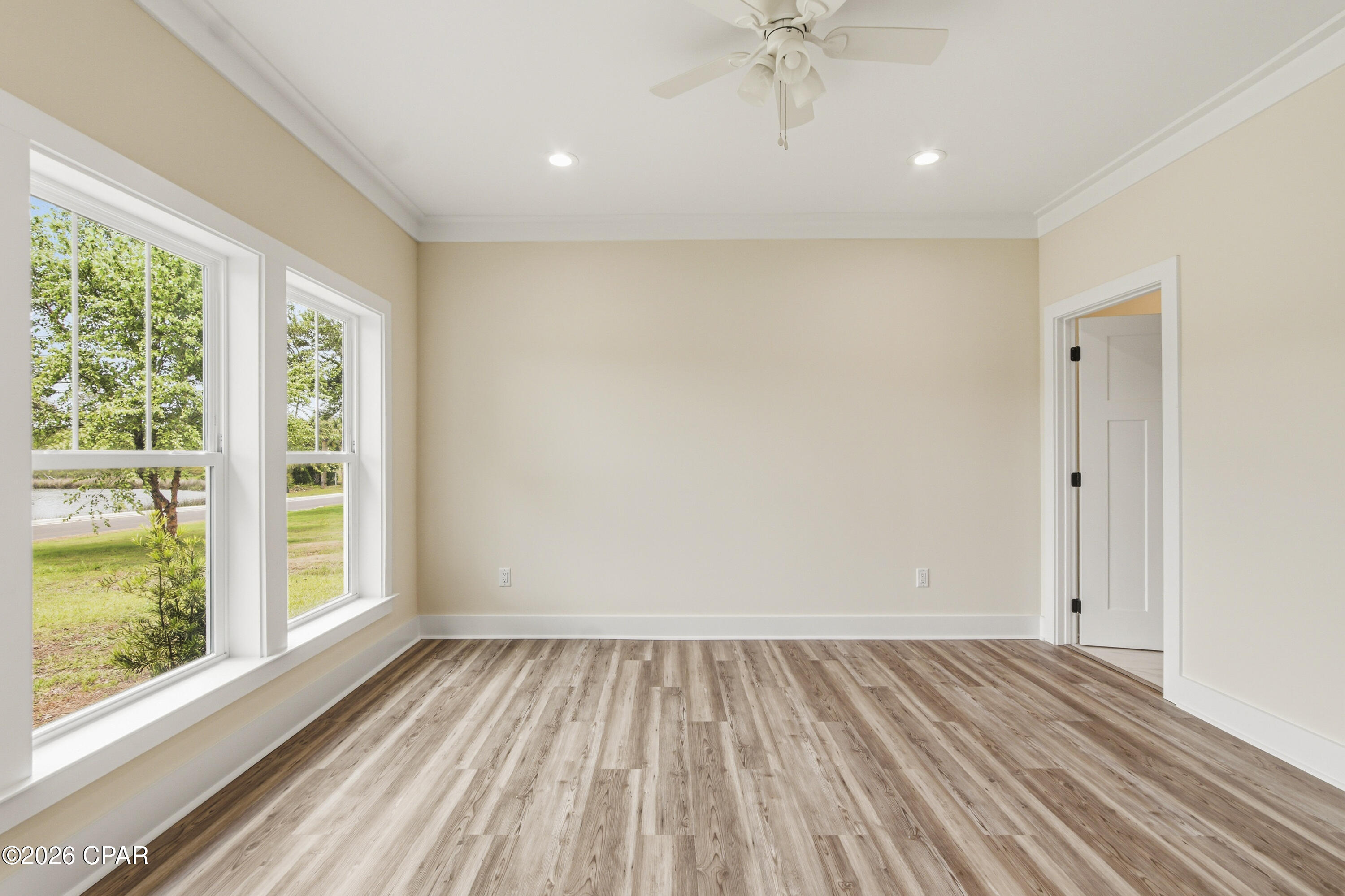 Image 37 For 716 Caroline Boulevard