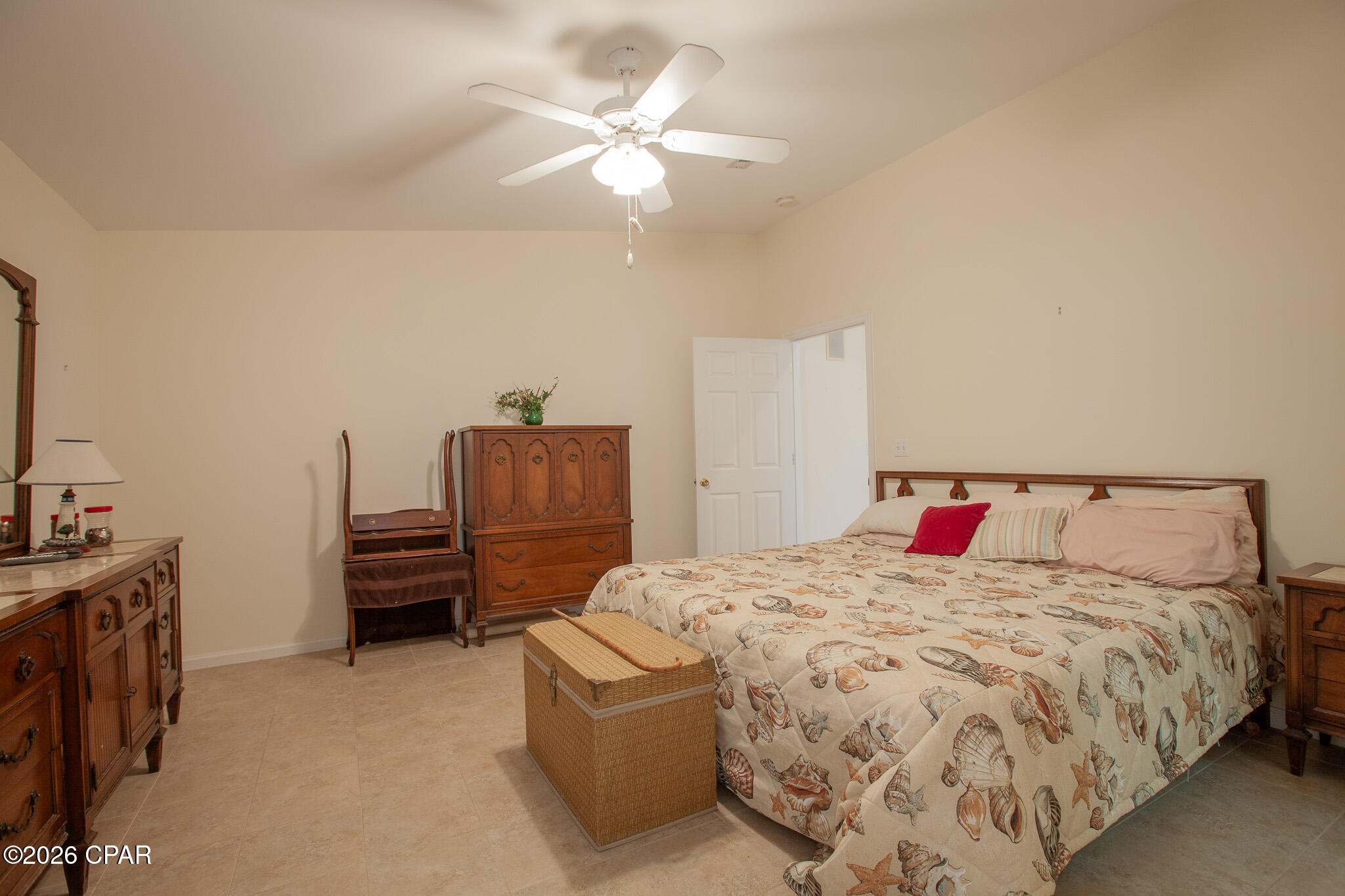 Image 14 For 215 Gulf Aire Drive