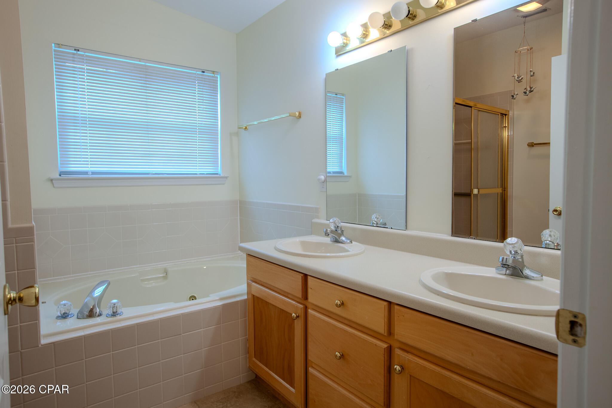 Image 15 For 215 Gulf Aire Drive