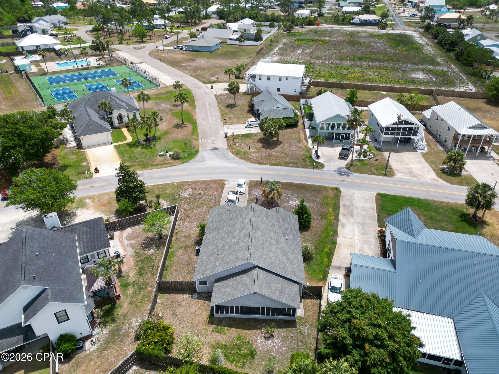 Image 7 For 215 Gulf Aire Drive
