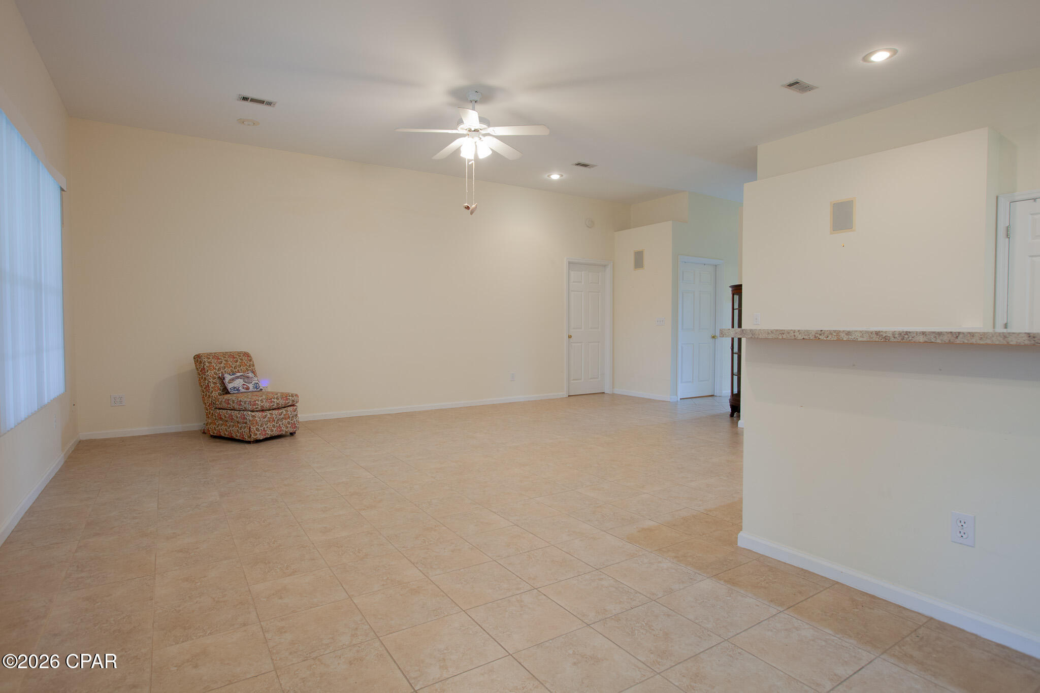 Image 9 For 215 Gulf Aire Drive