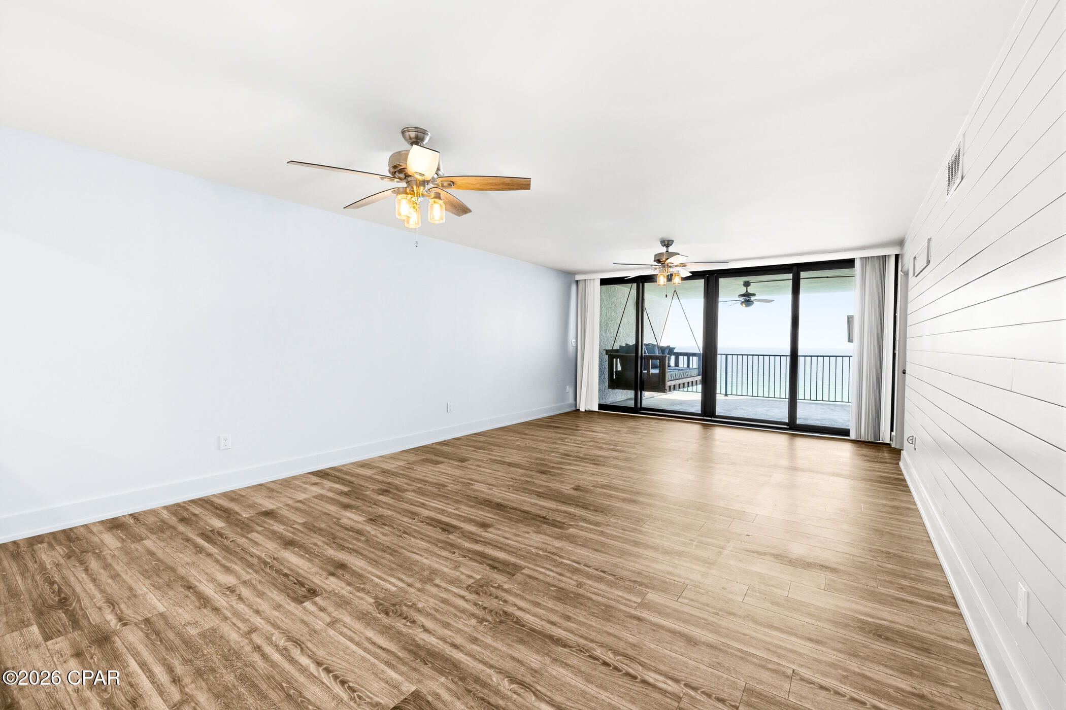 Image 9 For 6201 Thomas Drive 1006