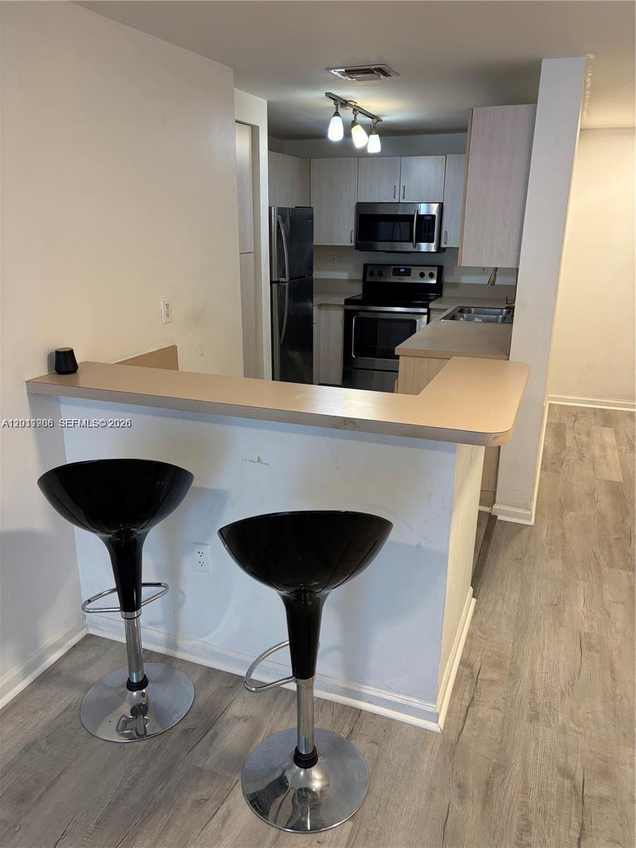 Property photo # 8