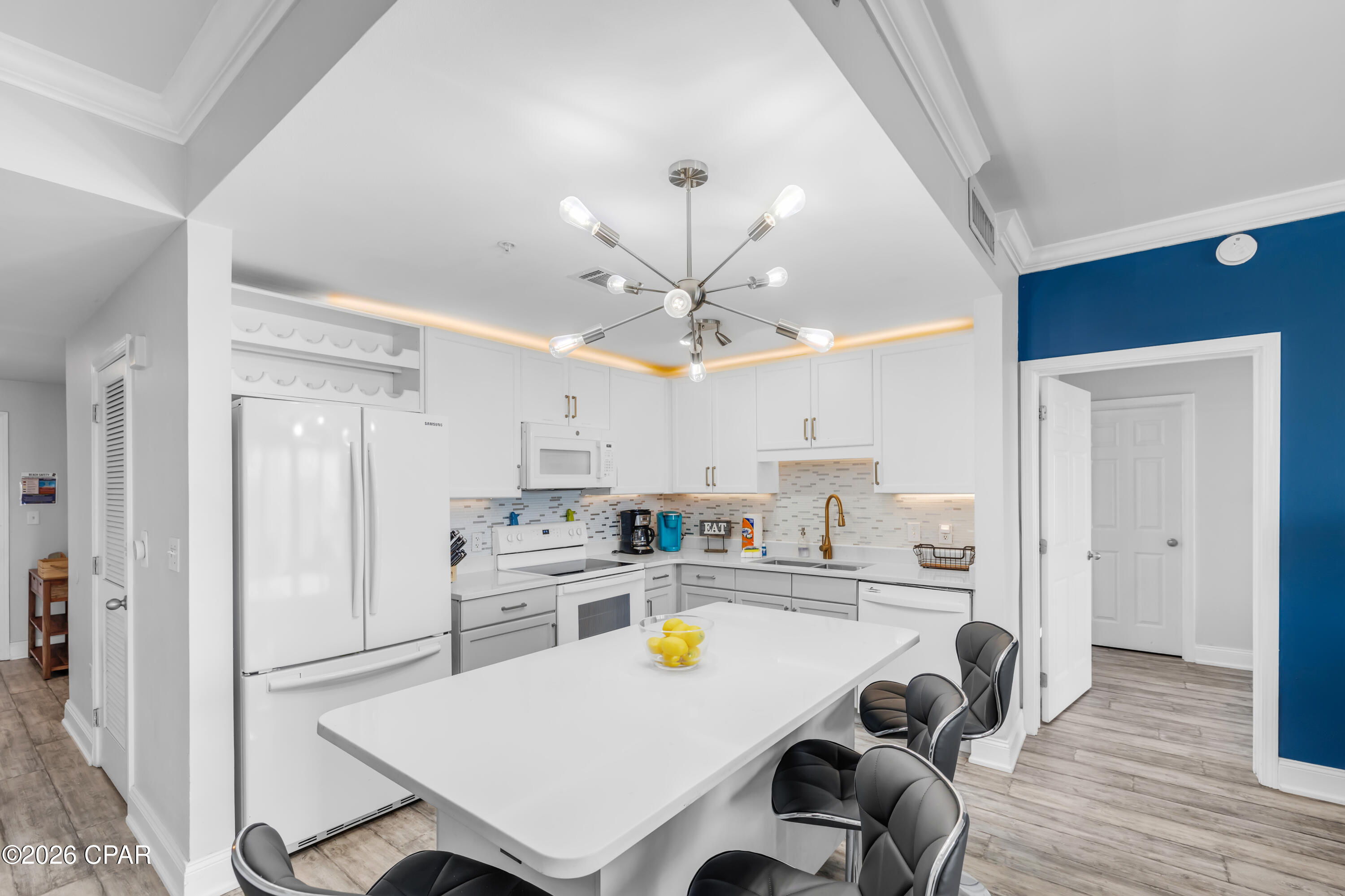 Image 15 For 9860 Thomas Drive 809