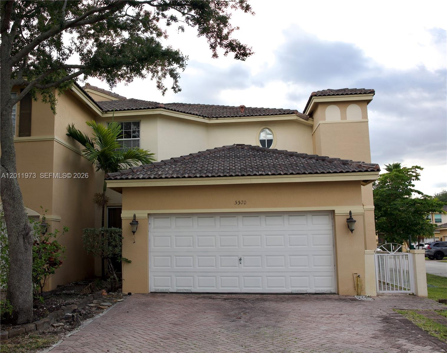 Doral Southeast Patio-Hom