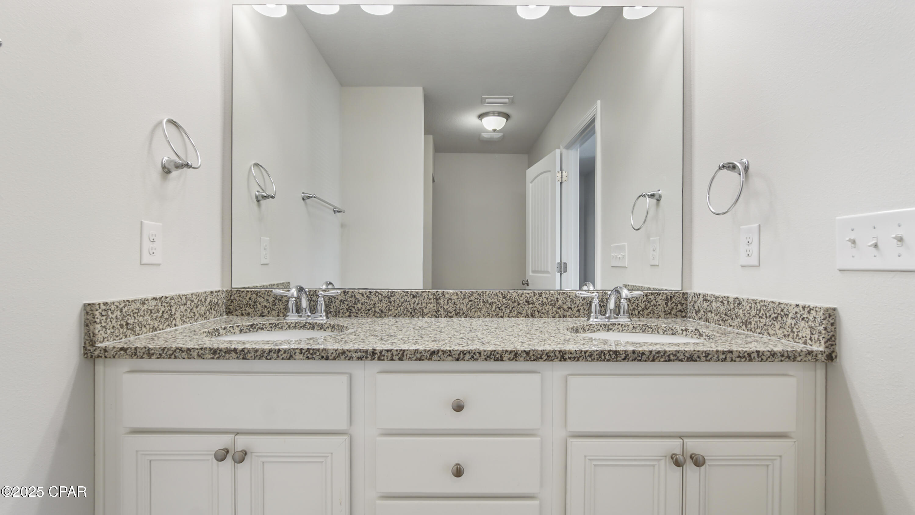 Image 18 For 1881 Pointe Drive