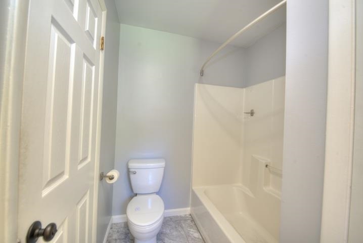 9 Bradley Ln