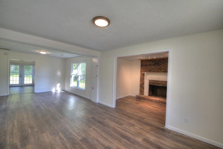 9 Bradley Ln