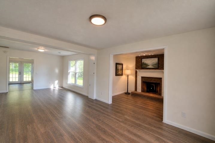 9 Bradley Ln