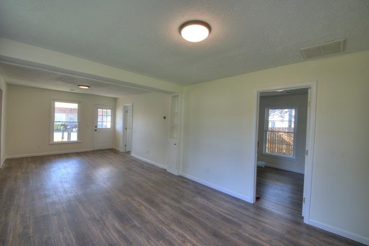 9 Bradley Ln