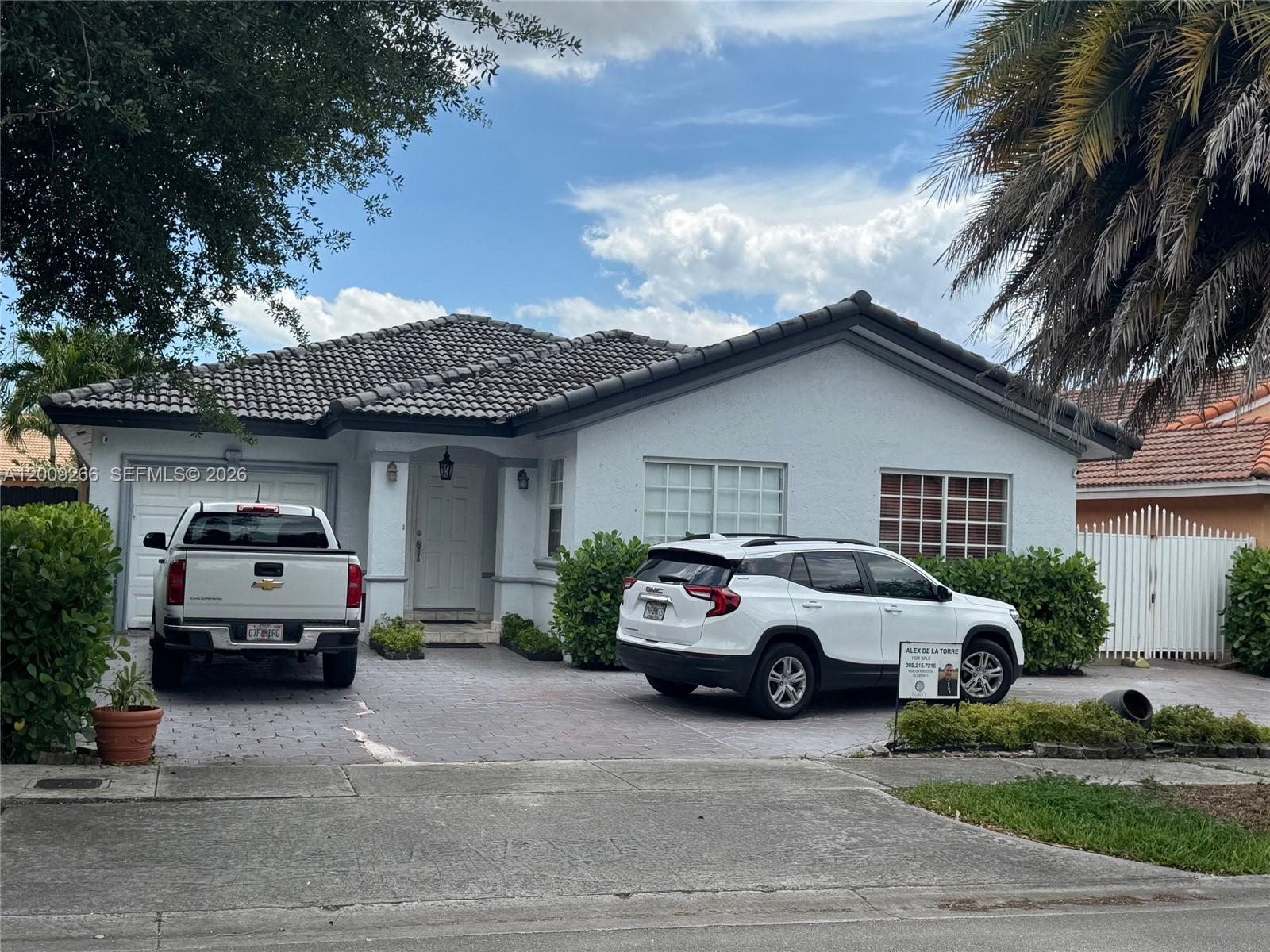 8748 NW 143rd Ter, Miami Lakes, FL 33018