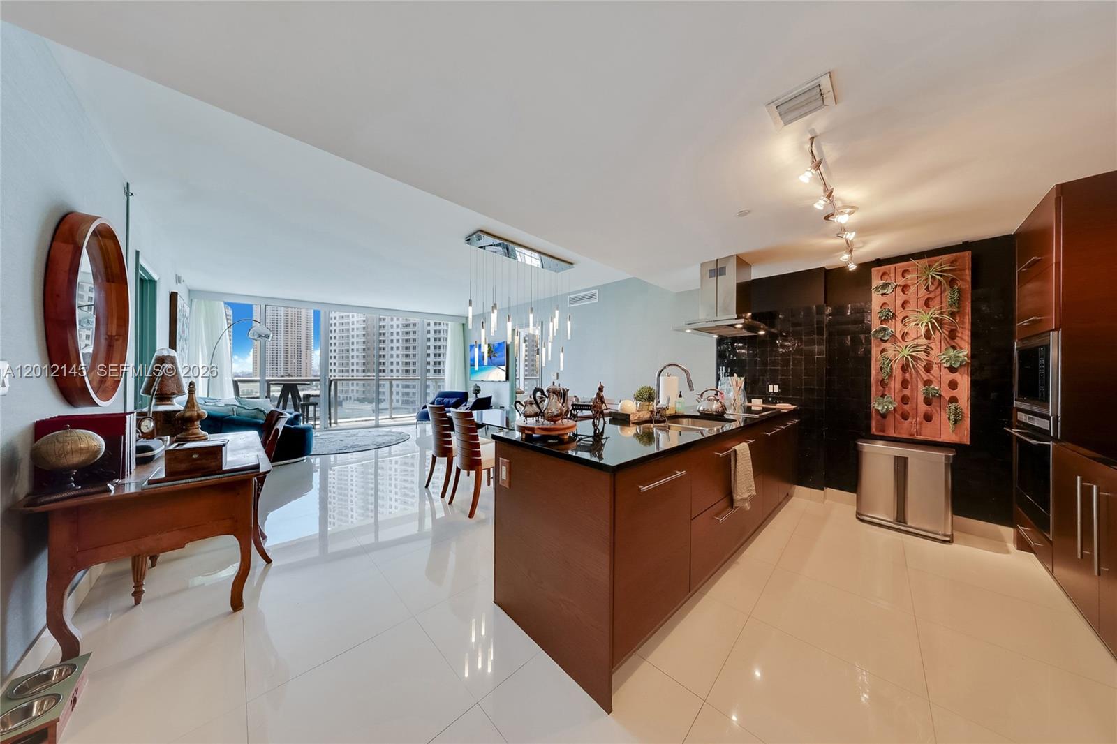 Property photo # 8