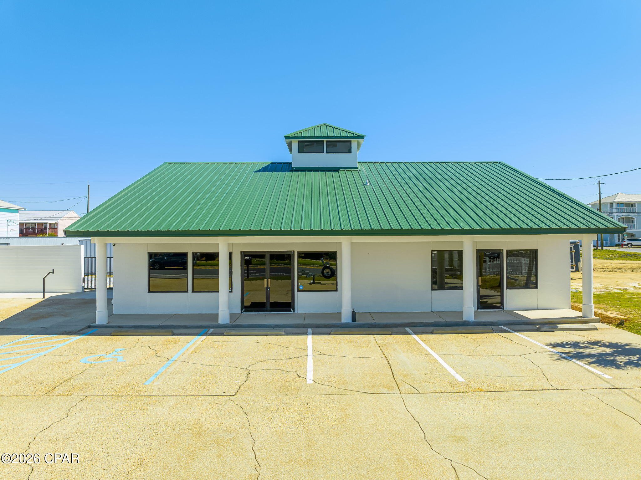 Image 4 For 6126 Thomas Drive B