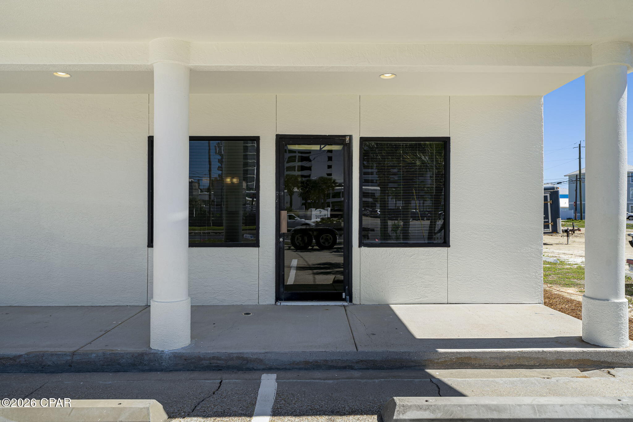 Image 6 For 6126 Thomas Drive B