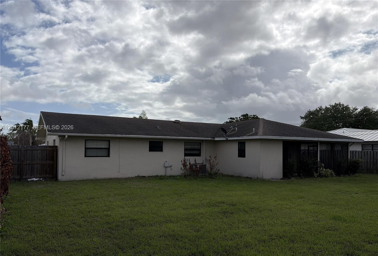 Homes for sale in Port St Lucie, FL | 440 Se Skipper Ln, Port St Lucie, FL 34983 | MLS# A12012177