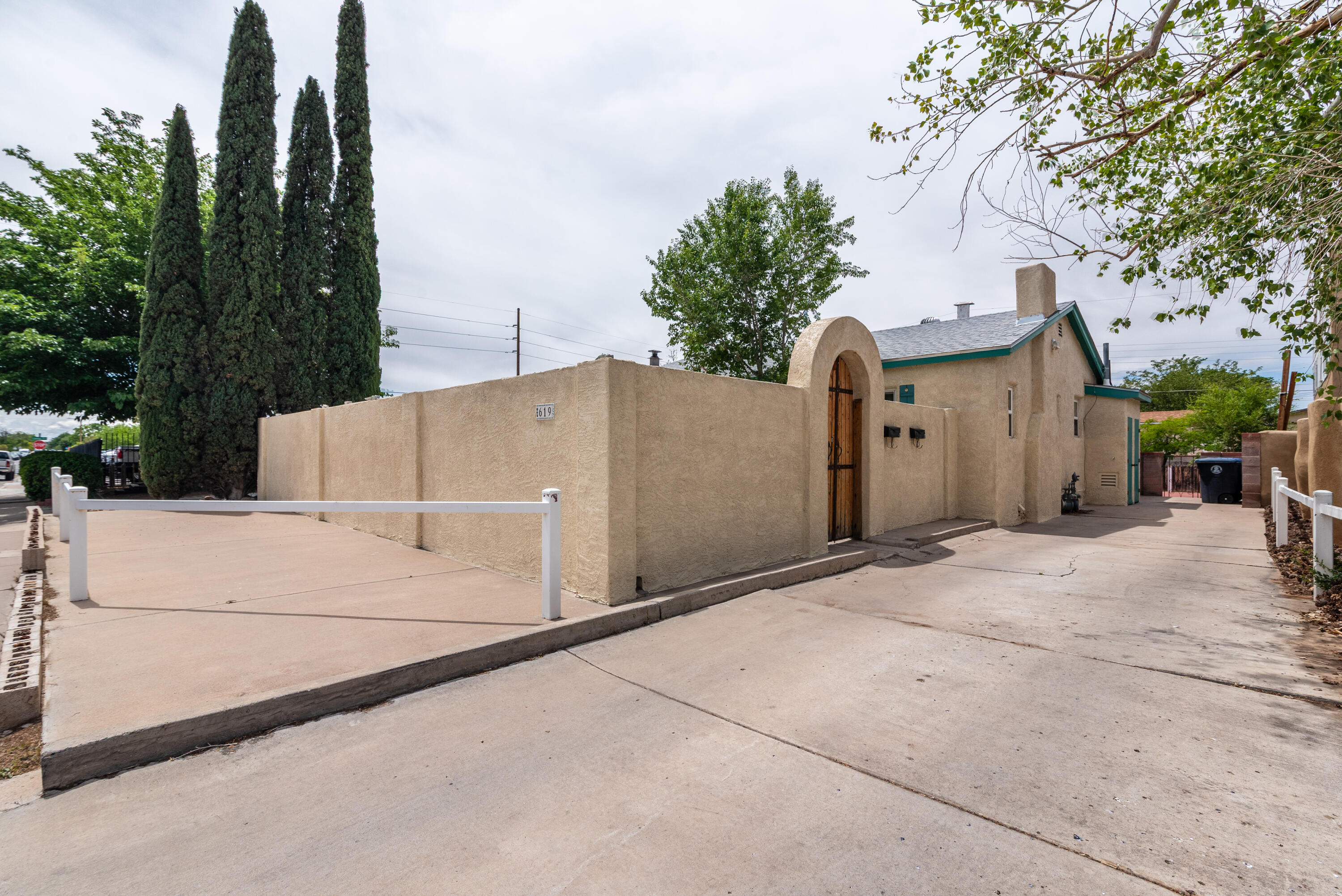 619 Adams Street NE, Albuquerque