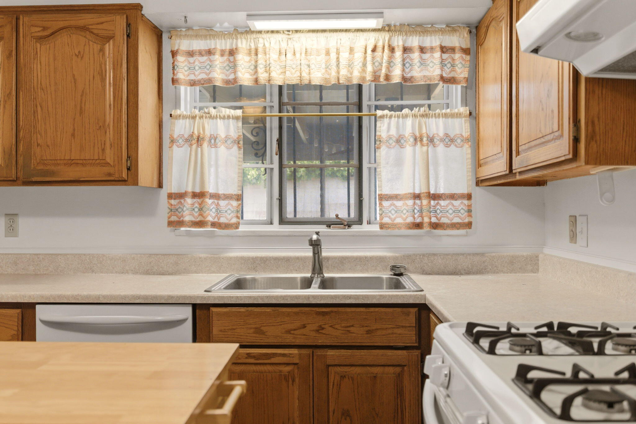 9501 ARVADA AVENUE NE, ALBUQUERQUE, NM 87112  Photo 9