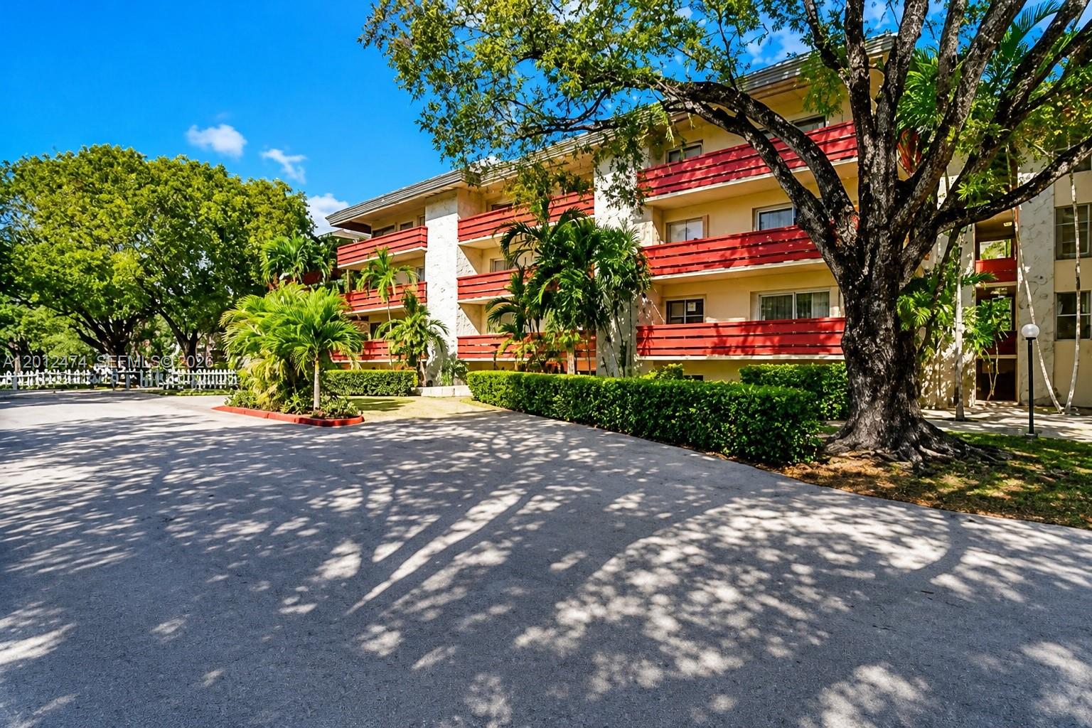 Villa Capri Condo