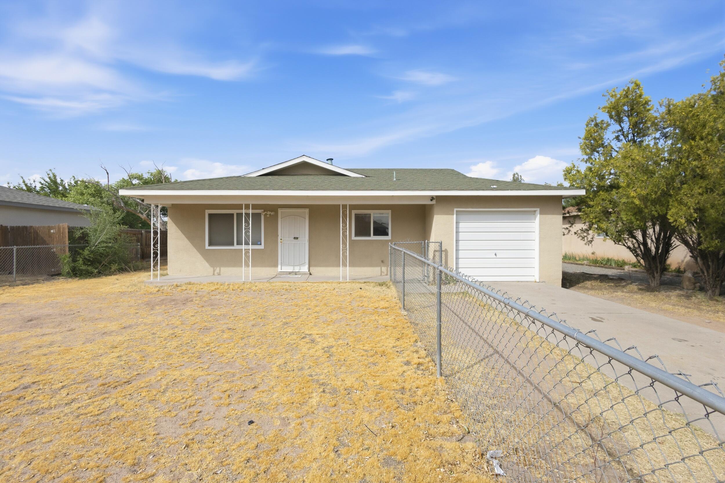 Homes for sale in Los Lunas, NM | 1136 Pinon Ct Se, Los Lunas, NM 87031 | MLS# 1102877