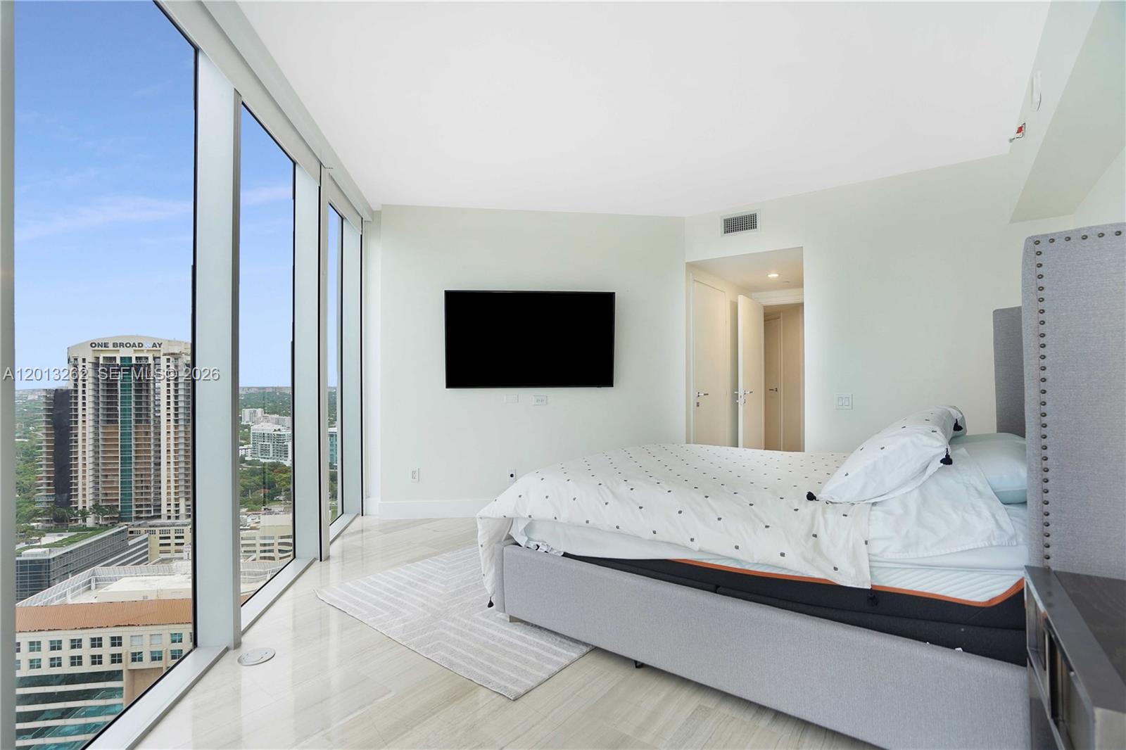 Property photo # 4