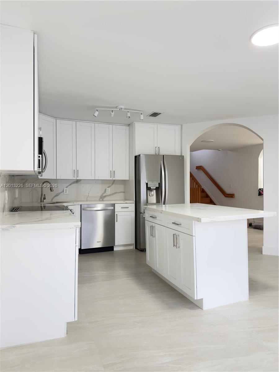Property photo # 4