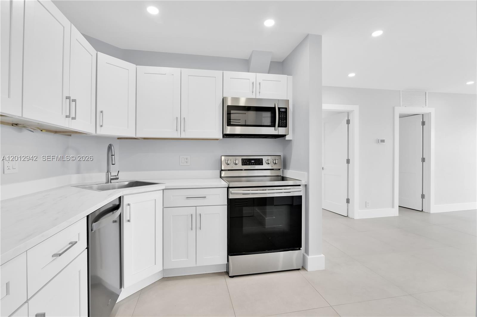 Property photo # 6