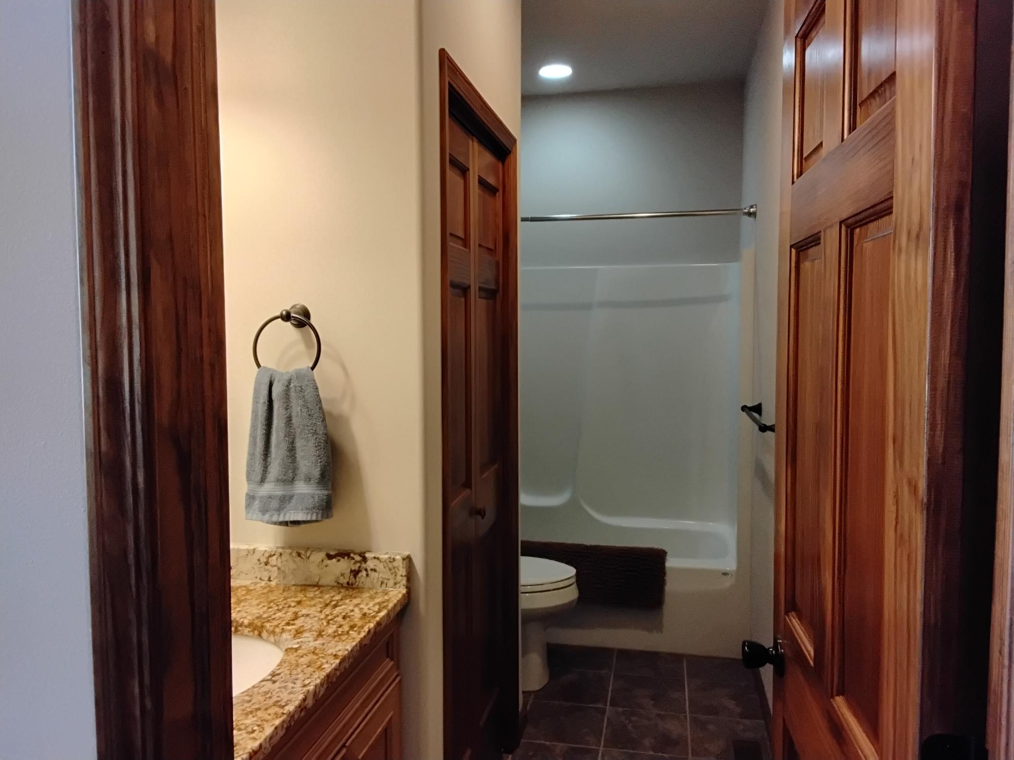 Diamond Lake (LDF) Property 8430 Mast Dr Photo 15
