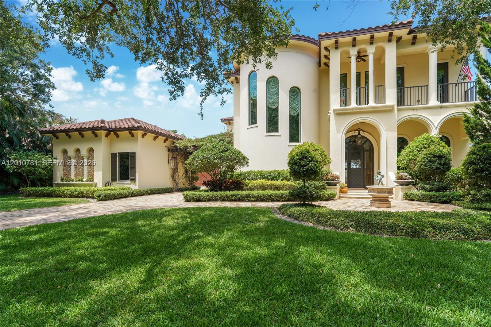 Heritage Oaks