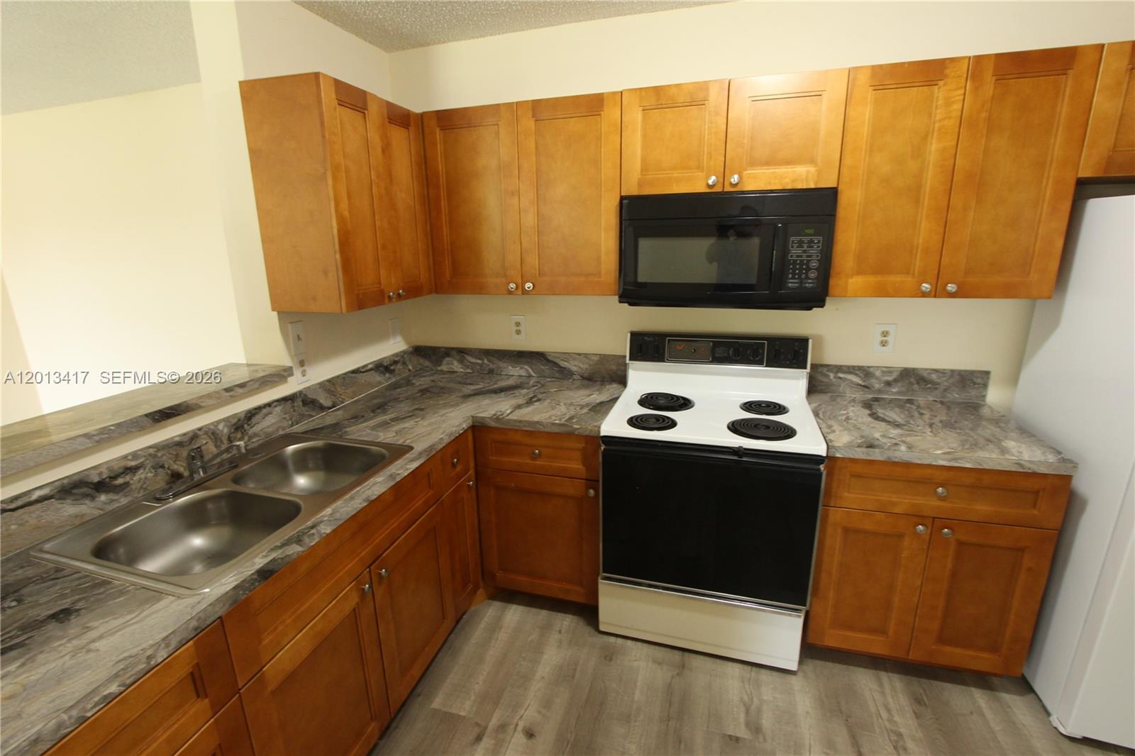 Property photo # 4