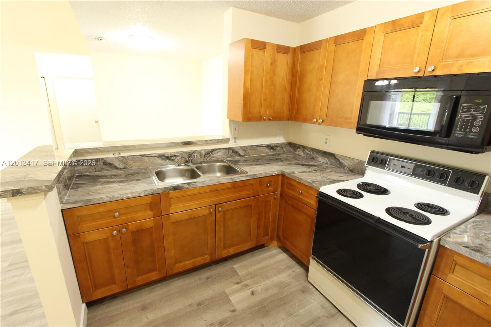 Property photo # 6