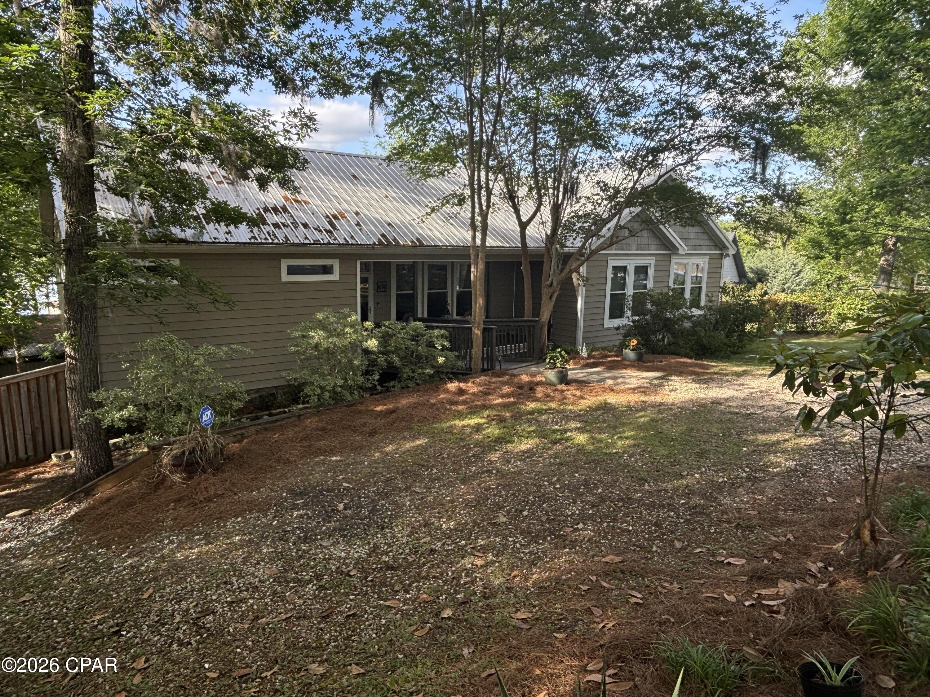 Image 2 For 2672 Lakeview Circle