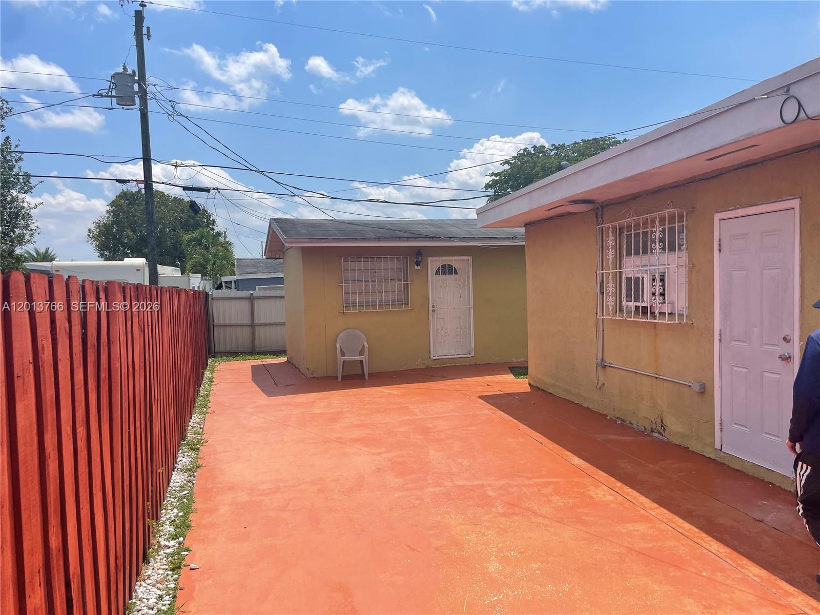 Property photo # 1
