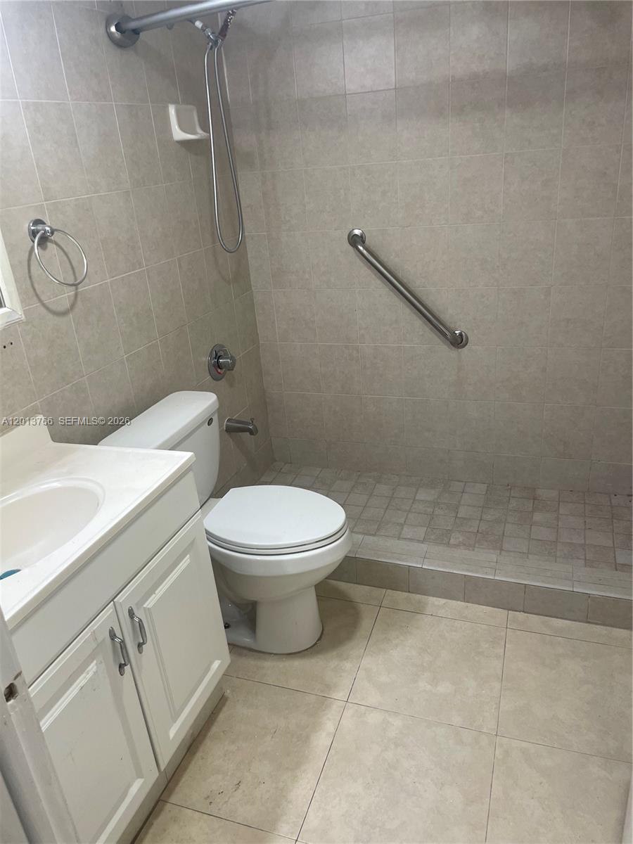Property photo # 9