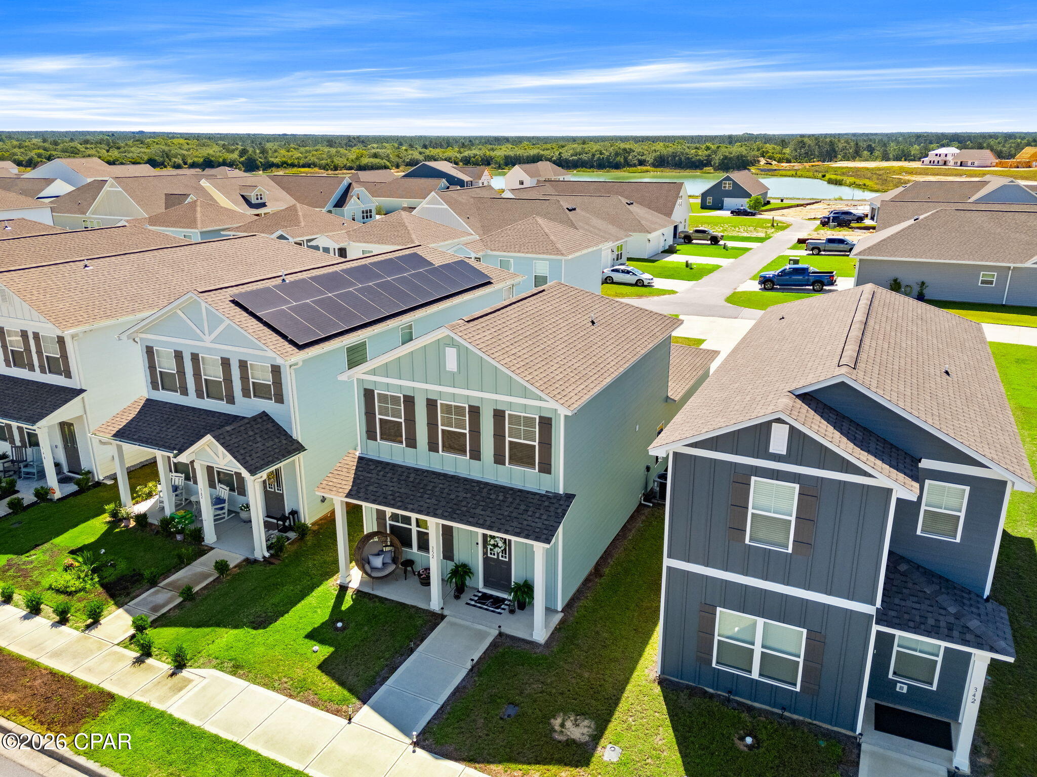 Listing photo id 10 for 352 Arrowwood Boulevard
