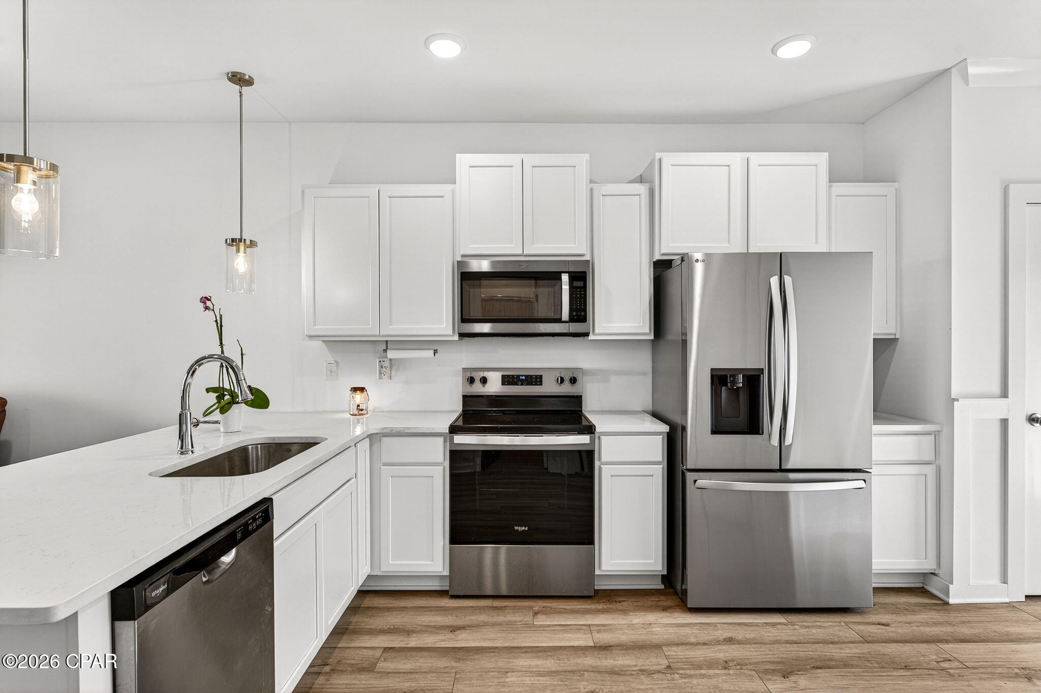 Image 4 For 352 Arrowwood Boulevard