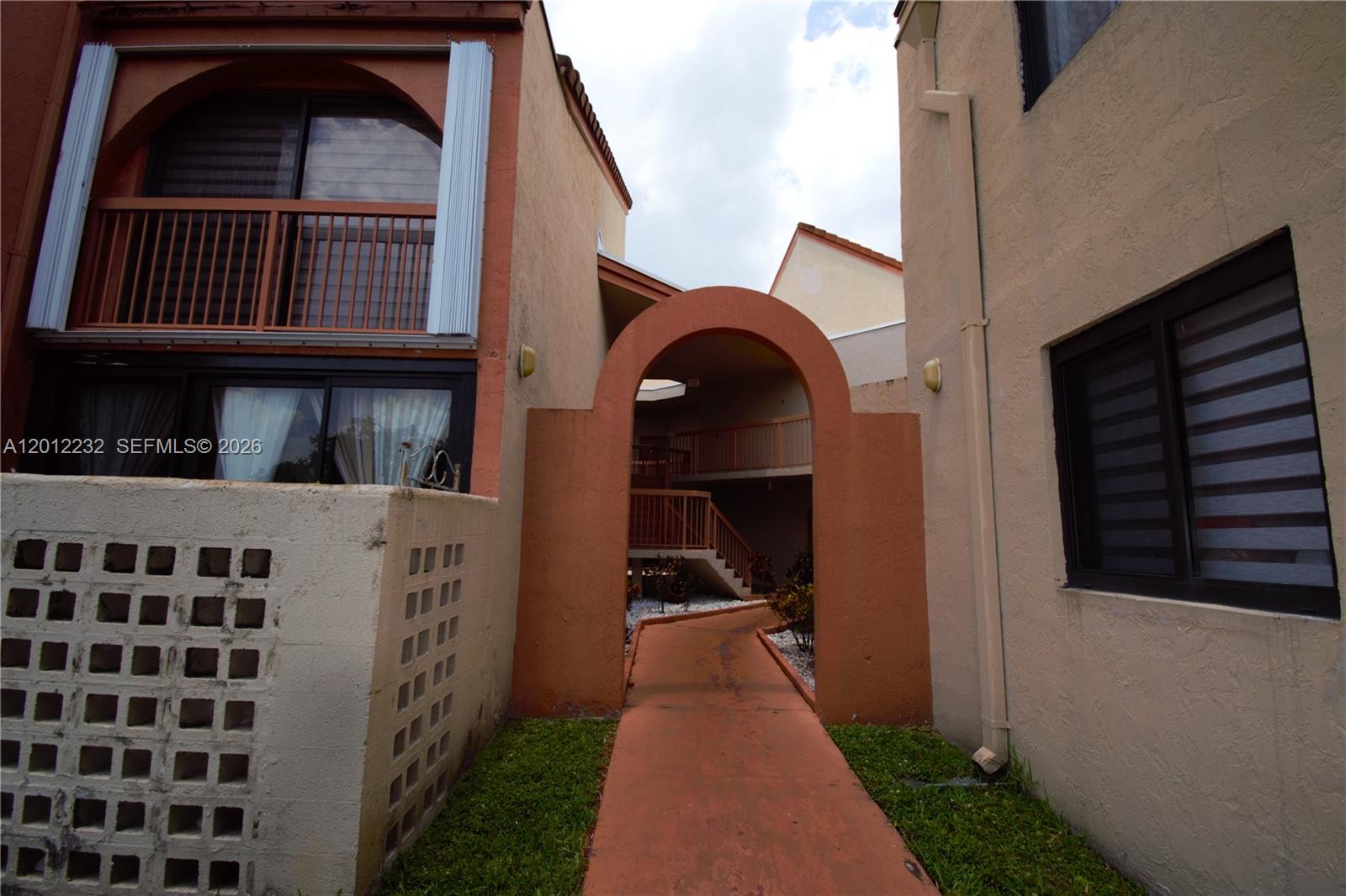 West Fontaine Condo