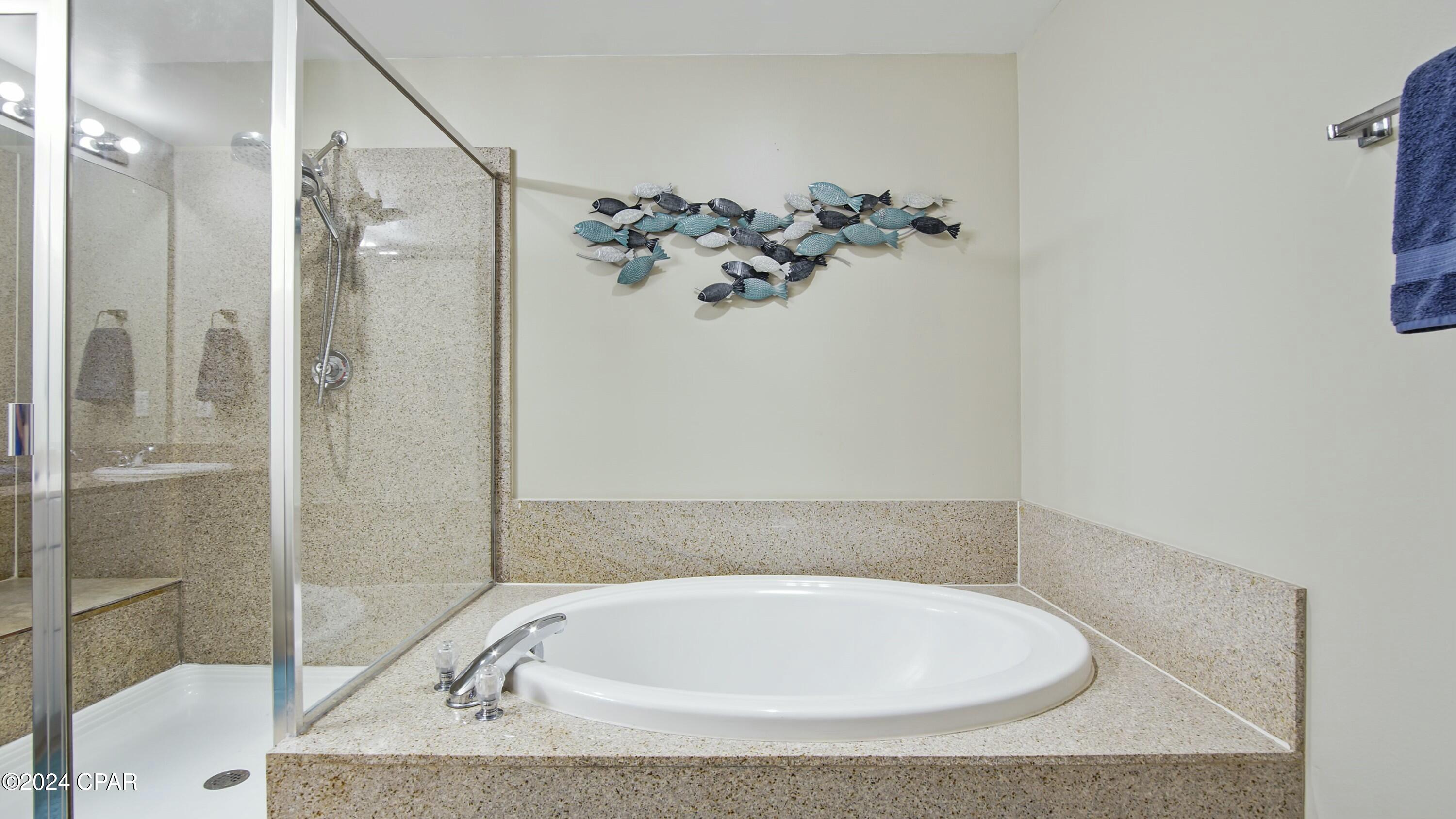 Image 10 For 9902 Thomas Drive 1233