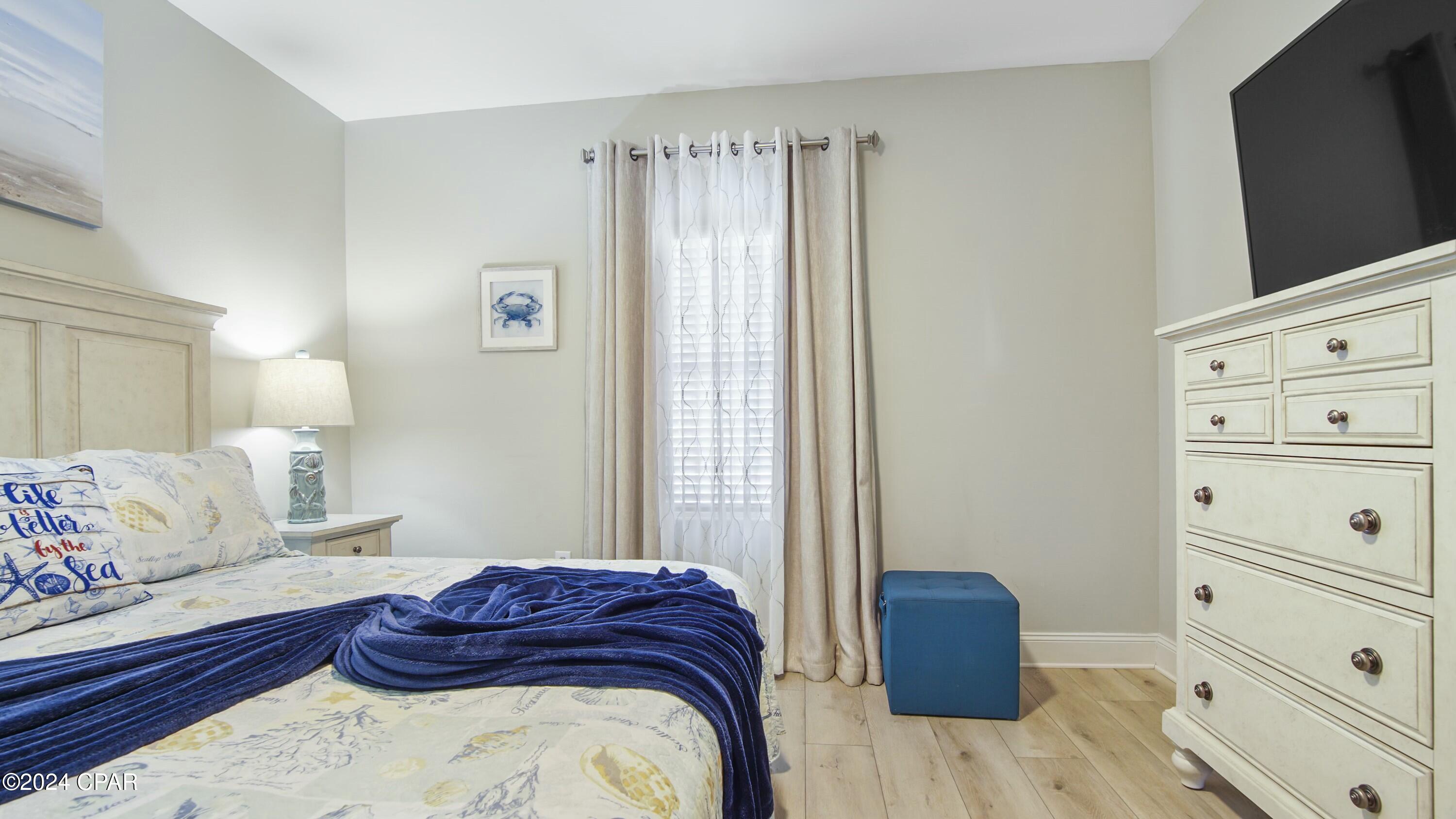 Image 18 For 9902 Thomas Drive 1233